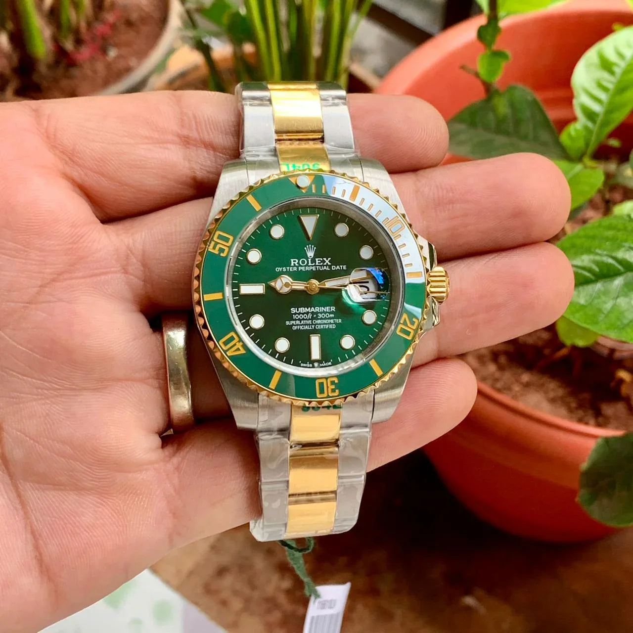 R o-l-e x Submariner Quartz Green Dial Men's Watch